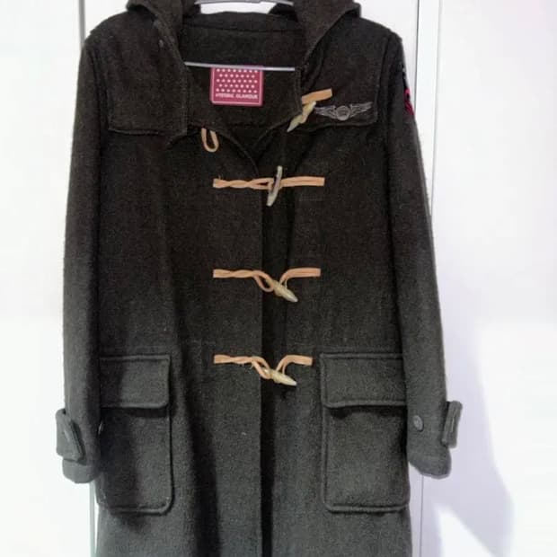 히스테릭 글래머 카키 코트