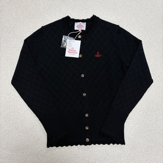 비비안웨스트우드 봄 신상 다이아패턴 울 가디건