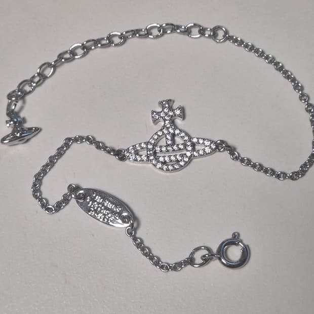 비비안웨스트우드 팔찌