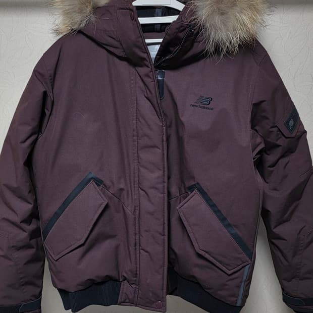 뉴발란스 패딩 L