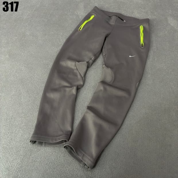 나이키 베이지색 바지 