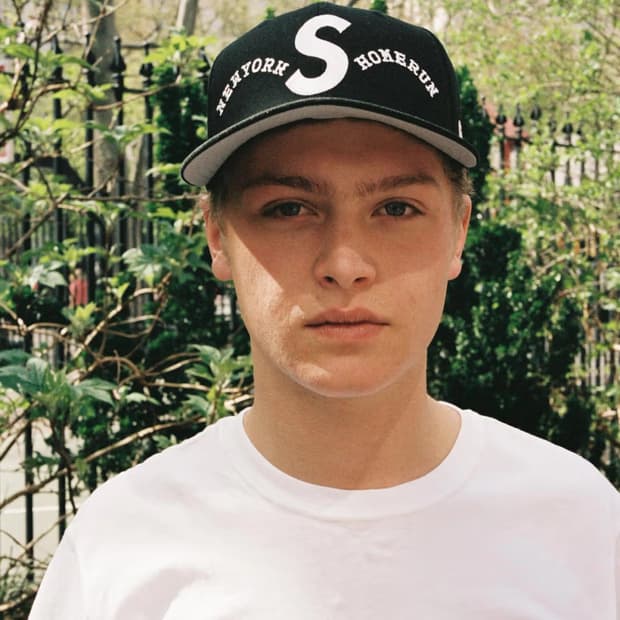 슈프림 홈런 뉴에라 캡