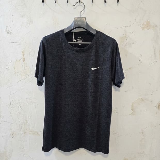 나이키 드라이핏 반팔 티셔츠 L