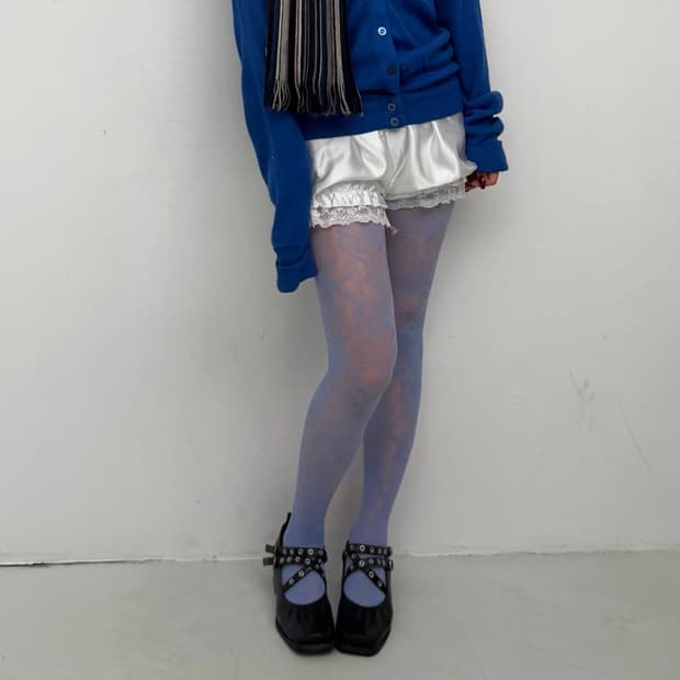 화이트 새틴 벌룬 숏팬츠