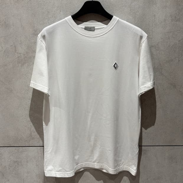 A+ / S (95) 디올 다이아몬드 반팔티 화이트