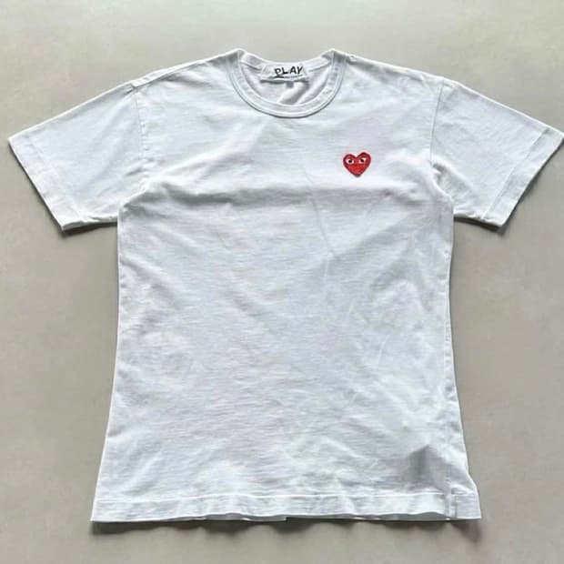 꼼데가르송 레드 하트 반팔티