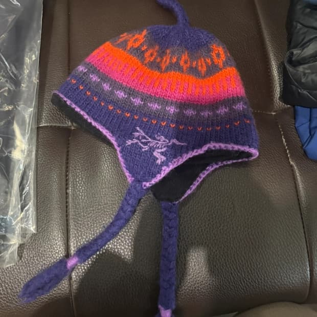 아크테릭스 이어플랩 비니