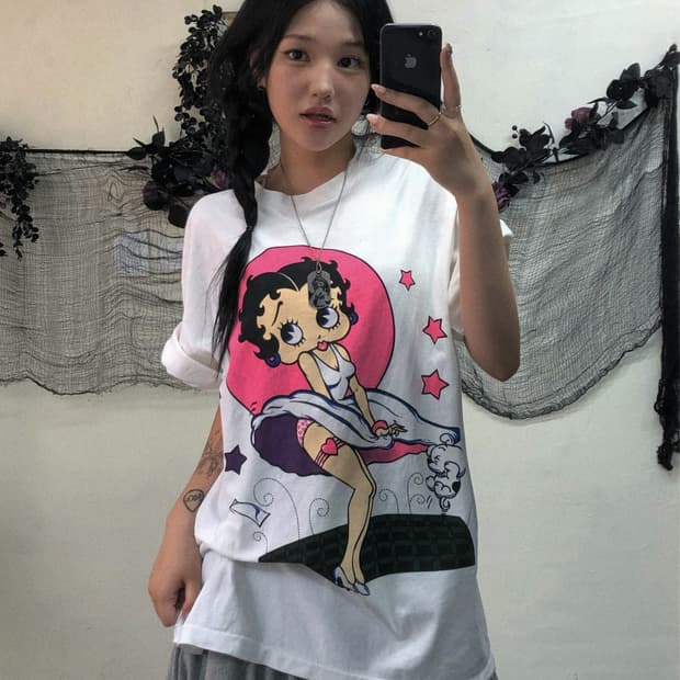 베티붑 프린팅 오버 반팔 티