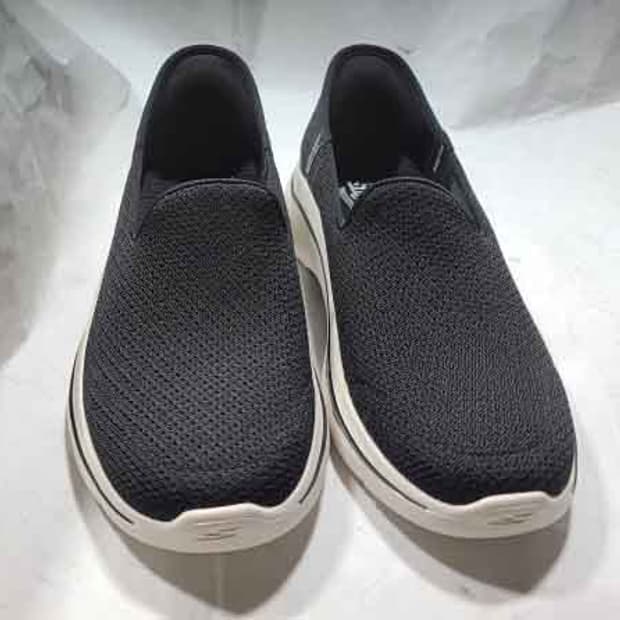 스케쳐스 초경량슬립온 230사이즈