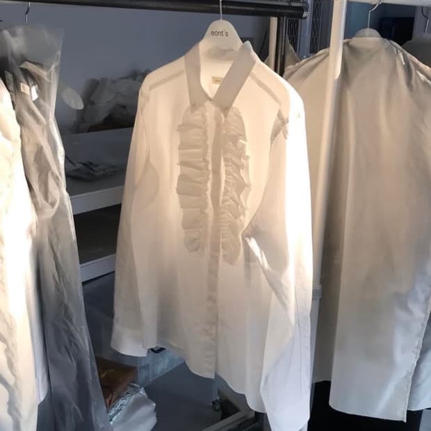 에옹쓰 러플 셔츠