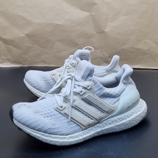 아디다스 울트라부스트 여성운동화235 