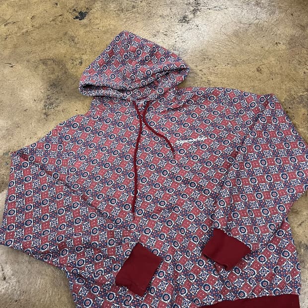 [정품/M] 디스이즈네버댓 패턴 후드티 b10