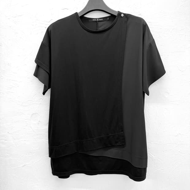 no id black 비대칭 레이어드 랩 티셔츠