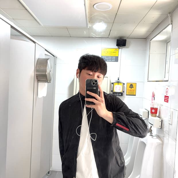 프라다스포츠 포트에이블 바람막이