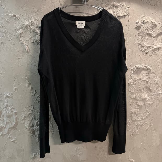 S 디케이엔와이 DKNY 브이넥 시스루 니트 블랙
