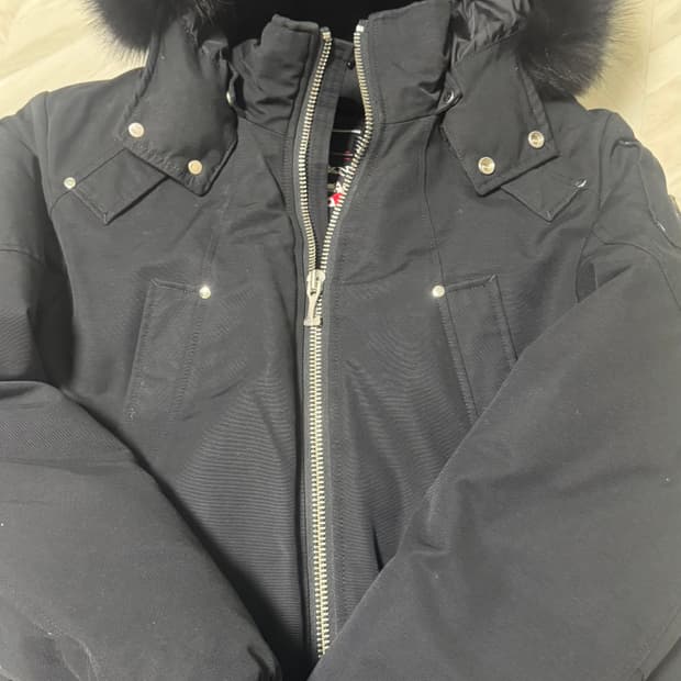 무스너클 패딩 판매