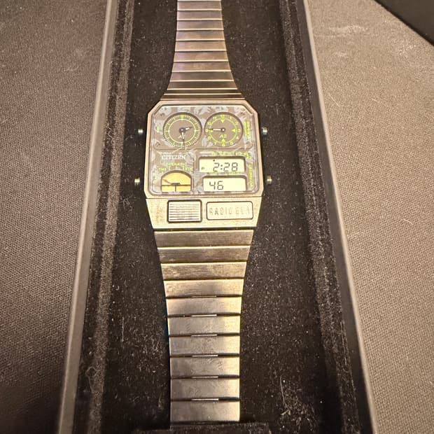 시티즌 아나디지 템프 에반게리온 콜라보 Radio Eva 한정판