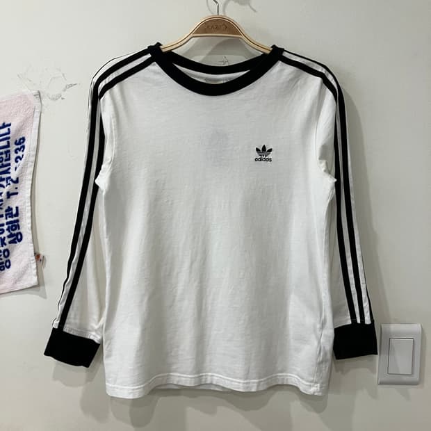 297 아디다스 삼선 롱슬리브 화이트