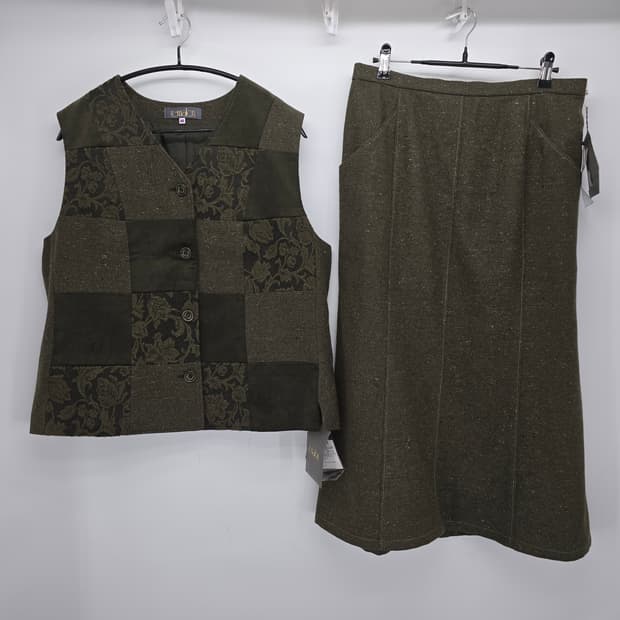 일본 빈티지 울 혼방 셋업 (베스트 + 스커트)