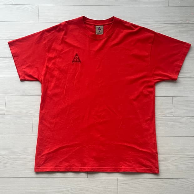나이키 ACG 로고 반팔 티셔츠 M (100-105)
