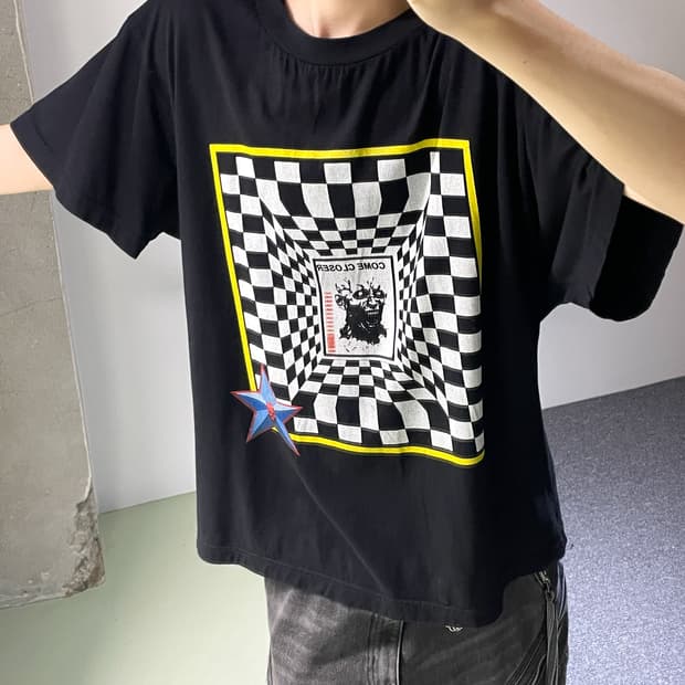 카비알레 컴 클로저 체커보드 티셔츠