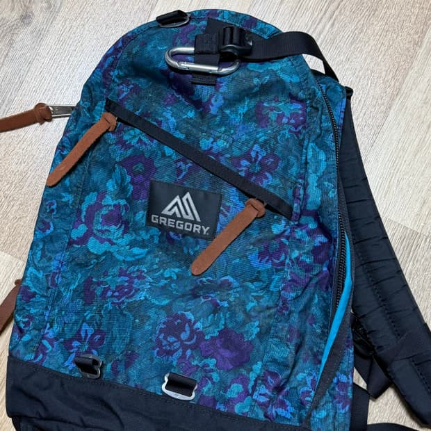 그레고리 데이팩 플라워 백팩 26L