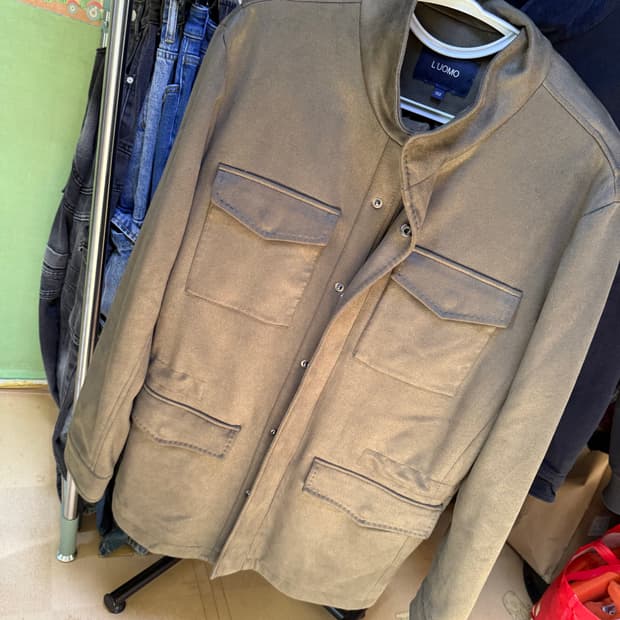 연예인들이 즐겨입는 루오모 스웨이드 자켓 L sss급 판매합니다