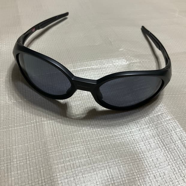 오클리 아이자켓 리덕스 블랙
