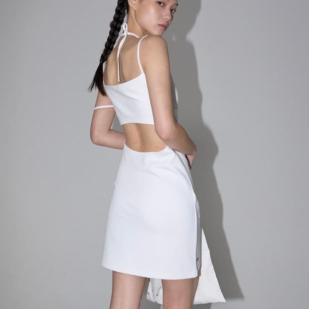 이네기 백리스 원피스