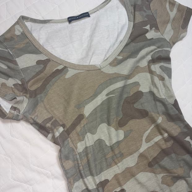 브랜디멜빌 카모 반팔티