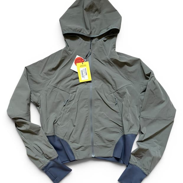 새상품) 썬러브 우먼스 비아틱 소프트쉘 자켓 세이지