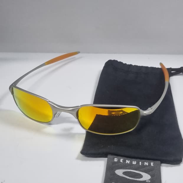 오클리 스퀘어와이어 2.0 스프링 실버