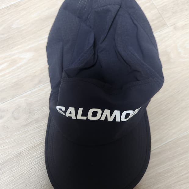 살로몬 블랙 런닝 모자