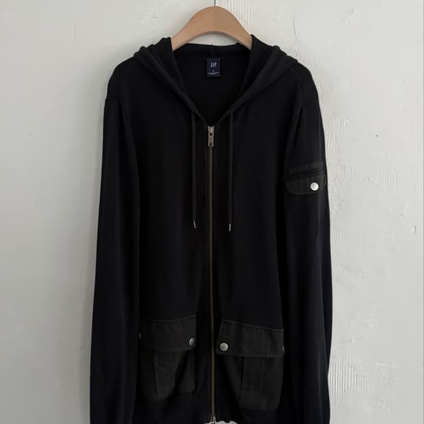 GAP 갭 블랙 포켓 디테일 후드집업