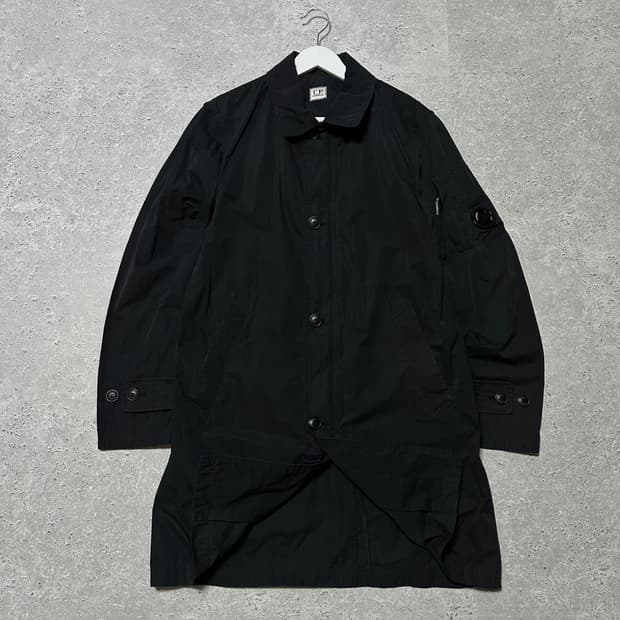 CP컴퍼니 사이드 렌즈 나일론 트렌치 롱자켓