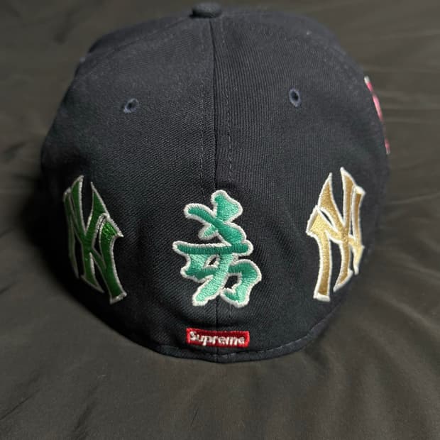 [734] 22FW 슈프림x뉴옥 양키즈 간지 뉴에라 캡 [Navy]