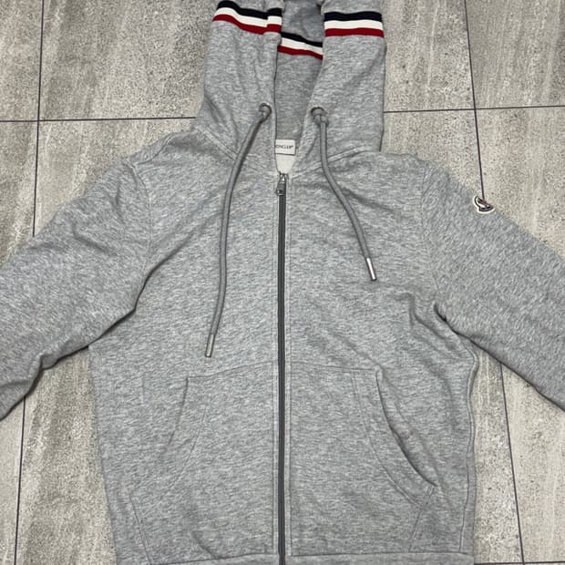 몽클레어 정품 후드집업