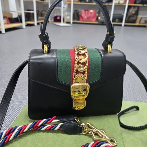 [특가][정품] 구찌 실비백