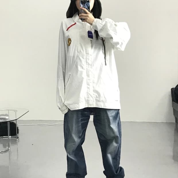 나이키 맨체스터 유나이티드 윈드브레이커 화이트 재킷