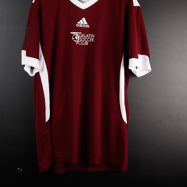 아디다스 버건디 축구반팔