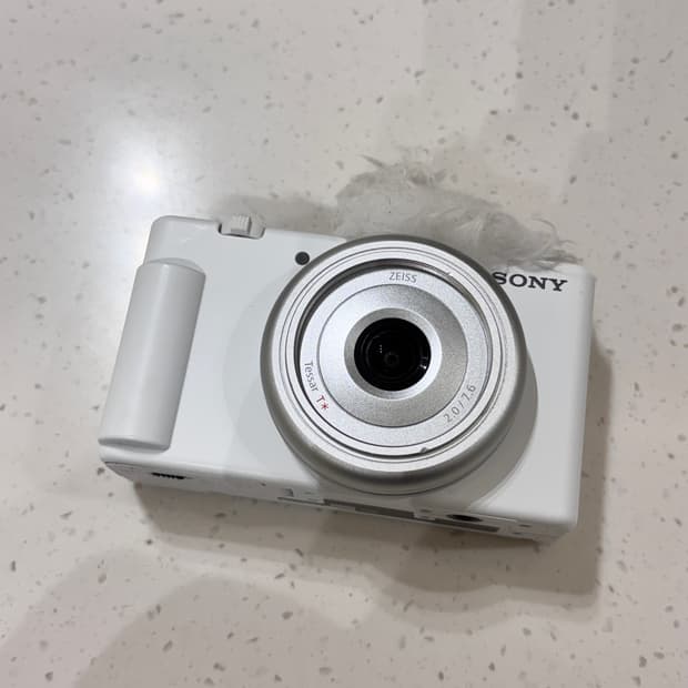 소니 Sony ZV-1F 화이트 + 슈팅그립