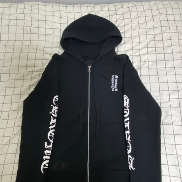 크롬하츠 버티컬 로고 후드집업 사이즈 s (인보이스 포함)