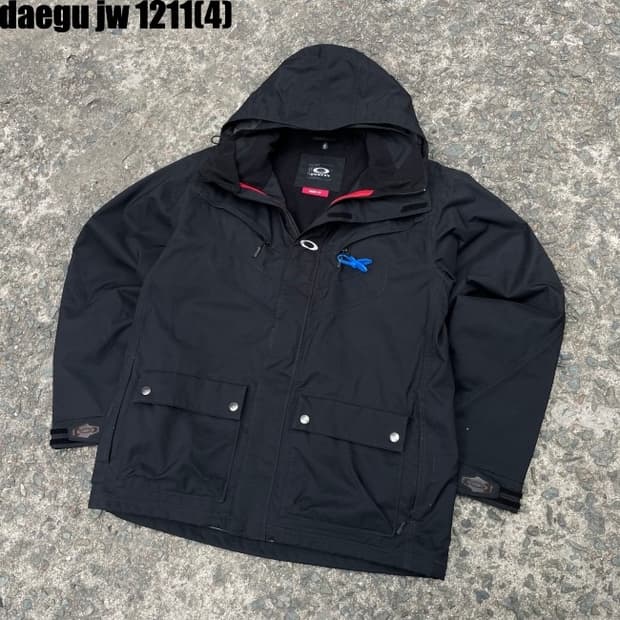 오클리 자켓 하자있음