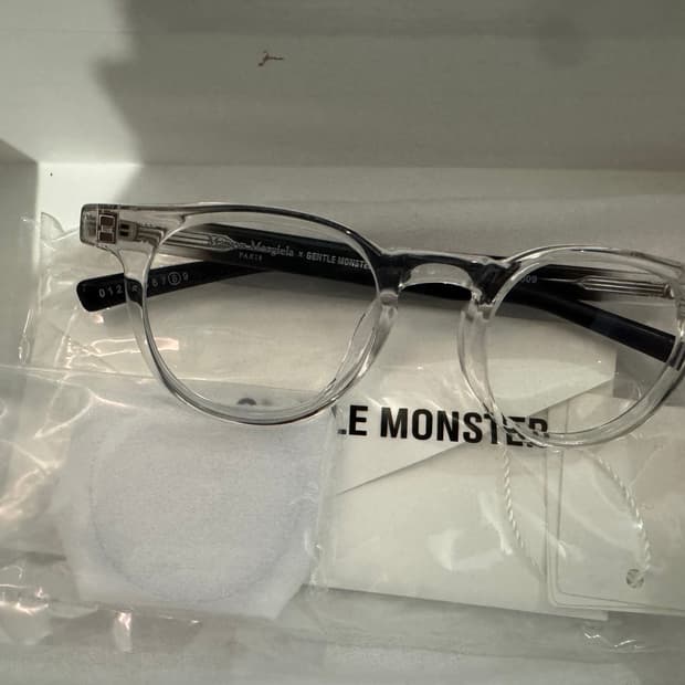 젠틀몬스터 x 메종마르지엘라 MM009