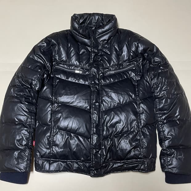 리바이스 00‘s 유광 덕다운 바이커 경량 패딩 점퍼