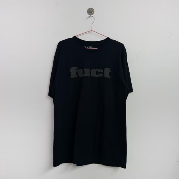 Fuct 스펠아웃 스카치 블랙 티셔츠
