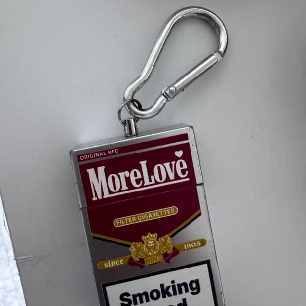 플릭트 모어러브 휴대용 재떨이키링 팝니다