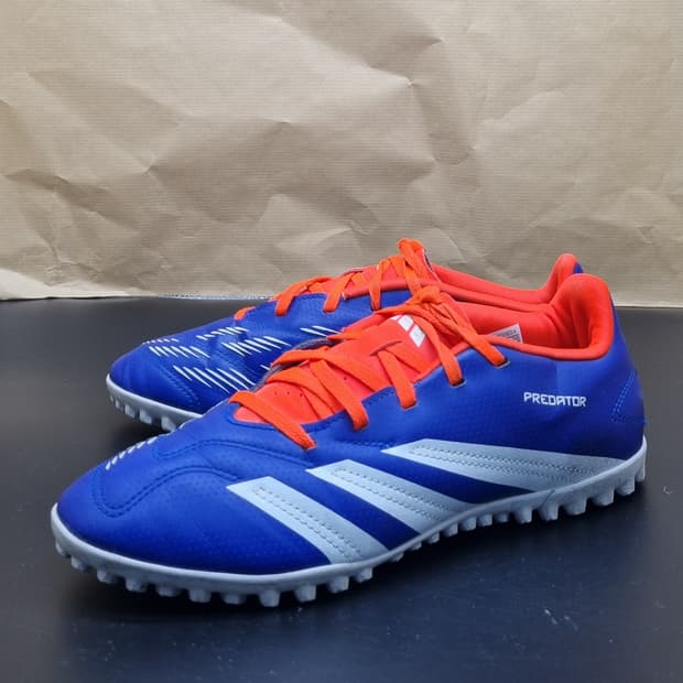 아디다스 프레데터 클럽 tf 풋살화 255