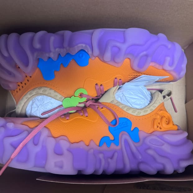 크록스 x 살레헤 벰버리 폴렉스 주니퍼 아프리코트