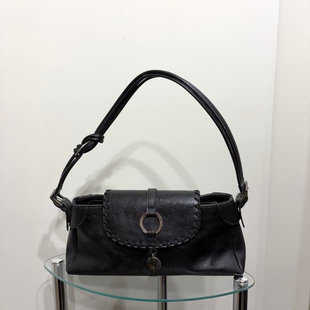 발렌티노 루디 레더 숄더백